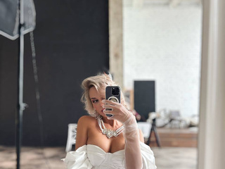 QUEEN