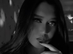 lovelycarla