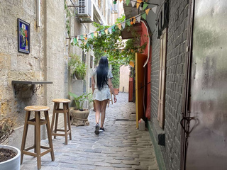 Narrow street )))