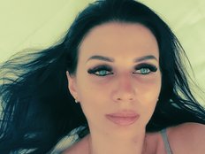 الصورة الرمزية لـNefirtiti
