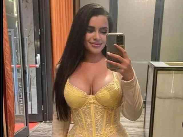 JuliaHayes