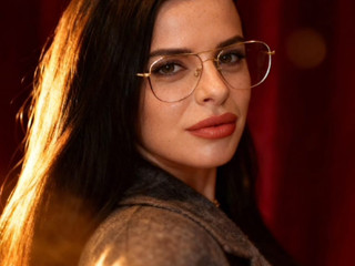 hey,my dear, come here with me