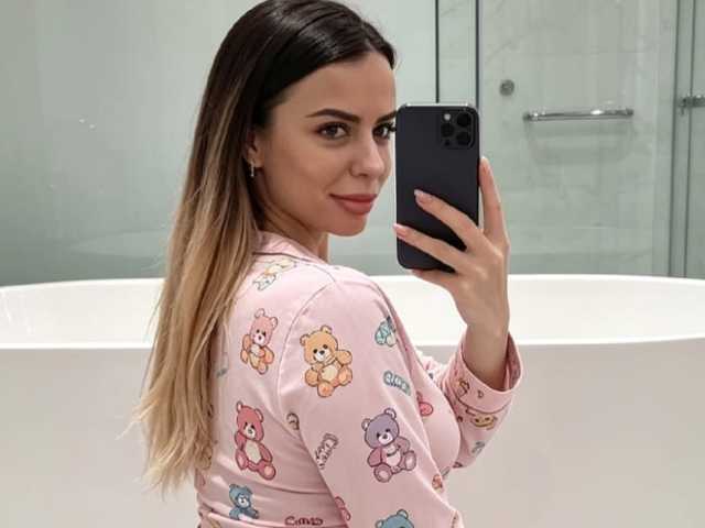 JuliaHayes