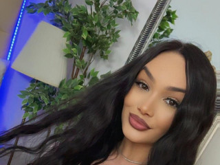 Public tease or private wreck ? 🩰🥵