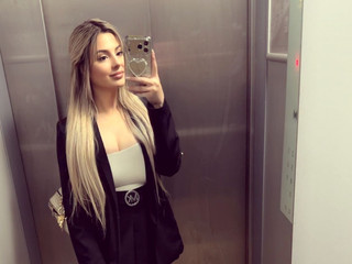 Just an ordinary elevator photos xoxo