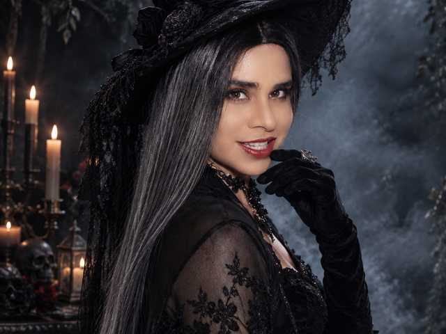 CamilaCarring