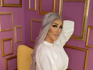 New pics for yoooou !