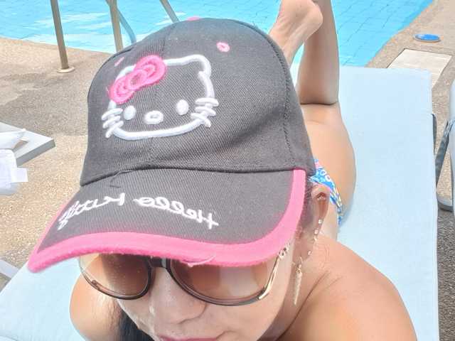 Tina_Jade
