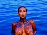 QUEEN_EBONYXxX