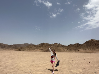 13🏜️
