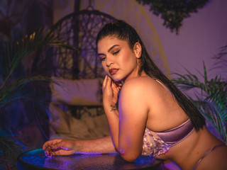 Midnight Temptation 😍