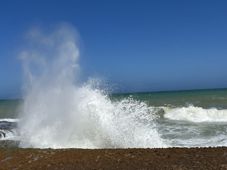 🌊