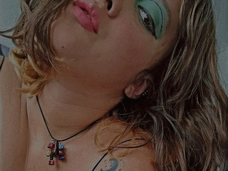 Cat Green and Blue by Cegdi 🐈‍⬛🌳🥺🖤