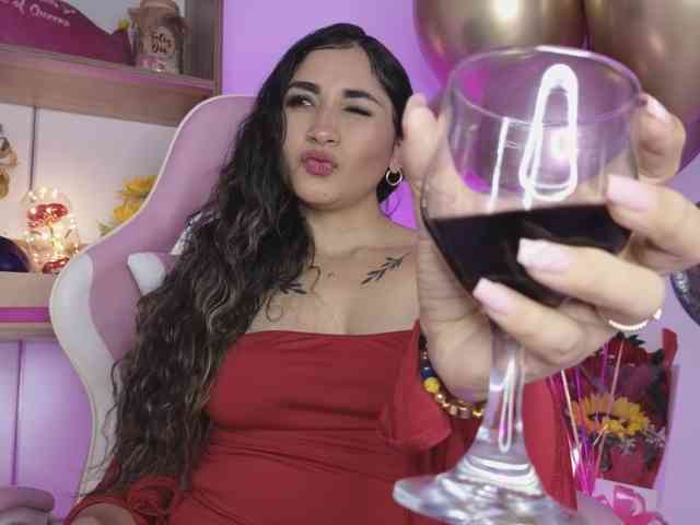 الصورة الرمزية لـbritt-grey