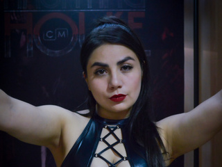 Let's play in the elevator