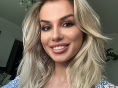 Cornelia22hot's avatar