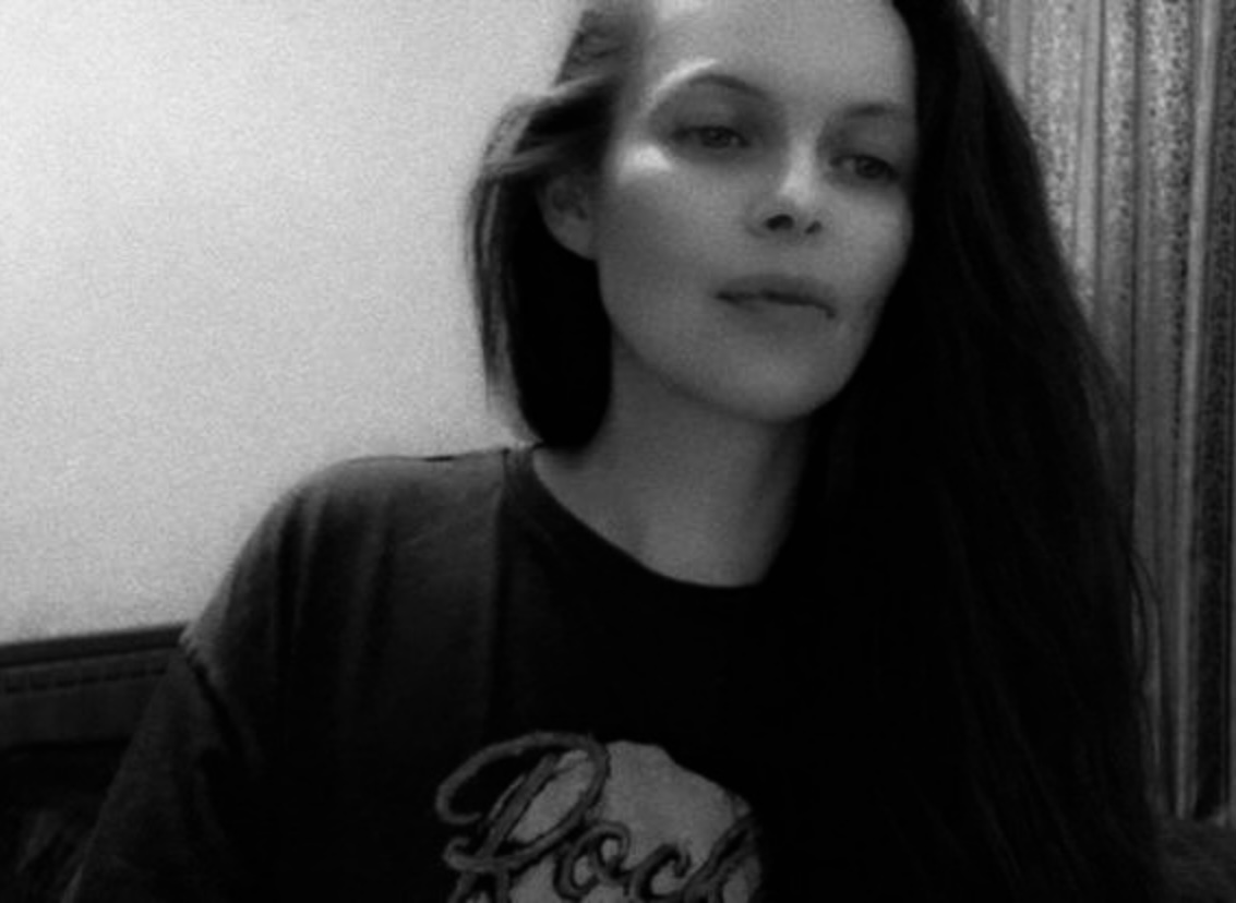 _PokerFace_ ◼️◼️◼️ image: 1