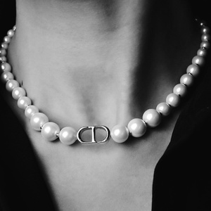 Dior pearlnecklace
