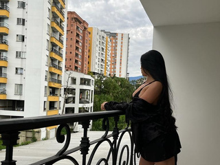 I wanna explore your darkest desires