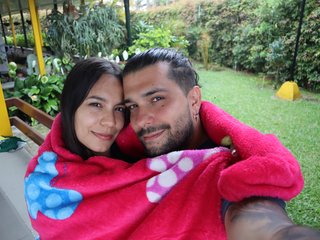 Live трансляция KikiandMax - hotxchat.com