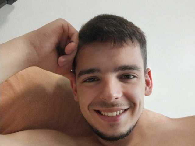 Alex931828