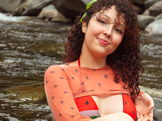 Wetting For A While💦🤭