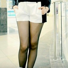 Blonde09