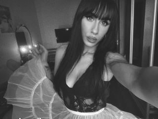 ♥♥♥