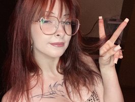 IlonaSai Live Cam on BongaCams