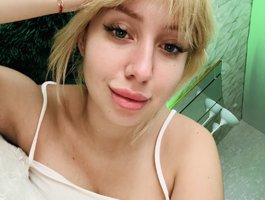 MiaLiaHot