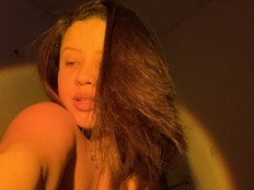 melmiranda01 Live Webcam on BongaCams