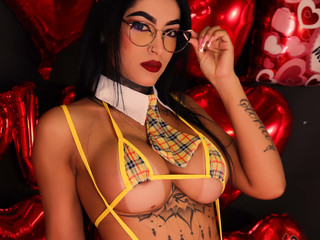 Your favorite girl awaits you💋🔥