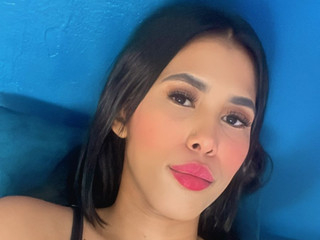 KISSES