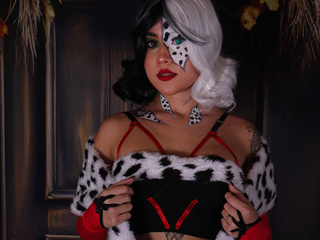 I invite you to live a rich story