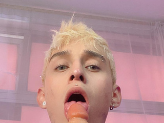 OH A SPIDER IN MY PANTIES