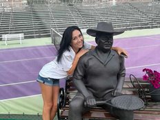 άβαταρ του/της Karolina_Milf