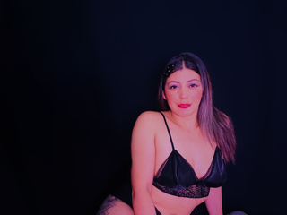 Lisa baby and naughty mom