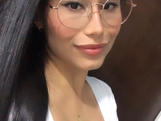 I LOVE THE COLOR WHITE 🍒