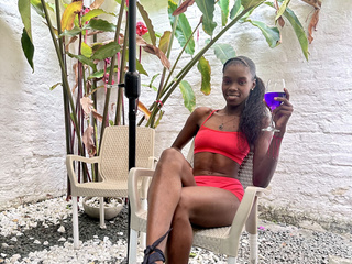 Just me looking for some kinky fun