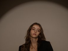 AriaModel-ov/in avatar