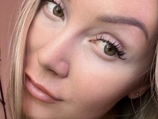Elya's avatar