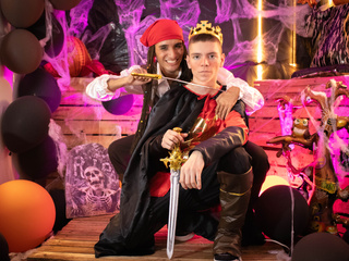 king and pirate