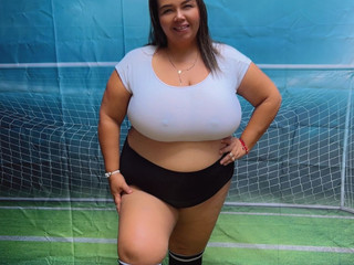 Do you want to play soccer with me