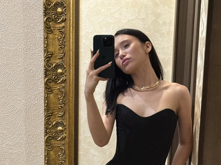 A little sexy🧸