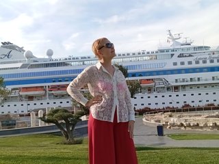 Live трансляция MadamMadam - Runet.cam