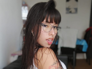 me again🖤