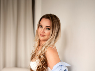 Красотка Кира