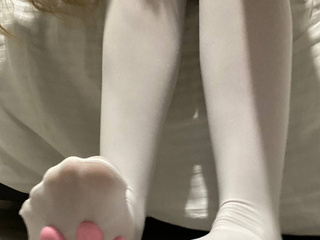 Paws