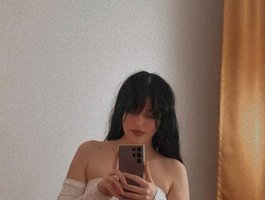 BongaCams profile picture for @becky