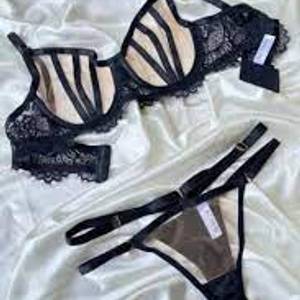 LINGERIE